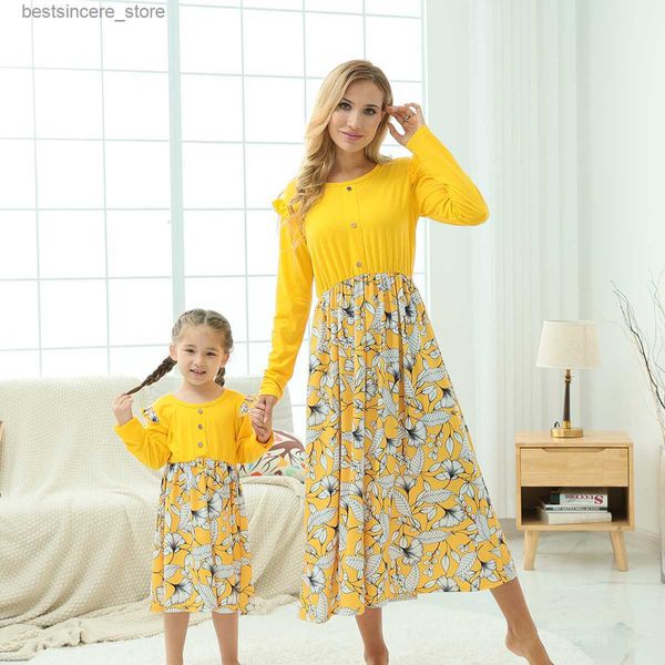 Trajes a juego de la familia de primavera Vestido de madre e hija Mujer Chica Traje de otoño informal Mamá Bebé Niños Mamelucos Ropa de padres e hijos L230522