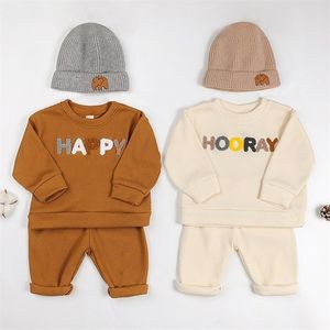 Lente mode baby kleding meisje jongen kleding set geboren sweatshirt + broek kids pak outfit kostuum sets accessoires 220326