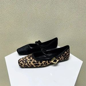 Spring Fashion Womens Flat Flat Flat Toe Leopard estampado zapatos casuales Slip-on Outdoor Mary Jane Zapatos 240419