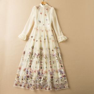 Lente lange mouw stand kraag beige jurk tule bloemen borduurwerk panelen lange maxi elegante casual jurken 21d161110