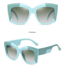 primavera hombre mujer corte estereoscópico marco de moda bloqueador solar gafas de sol decoración para tomar fotos en la playa de verano Ciclismo, viajes, modelado gafas