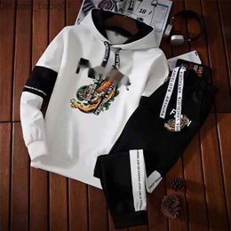 Spring Men Vêtements Fall Fall High Quality Hoodie + Pantal