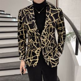 Spring Men's Blazer Luxe Gold Stripe Print Blazer Men Slim Business Casual Blazer Nightclub Singer Prom Jacket Plus Size M-5XL