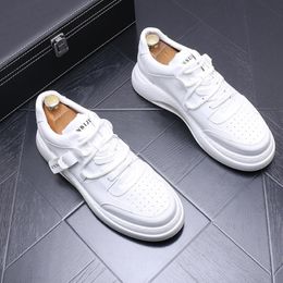 Spring Men's Boots 2023 Versi￳n coreana casual de moda Small White Shoes Zapatos Hombre A11 Zapatillas Hombre A11
