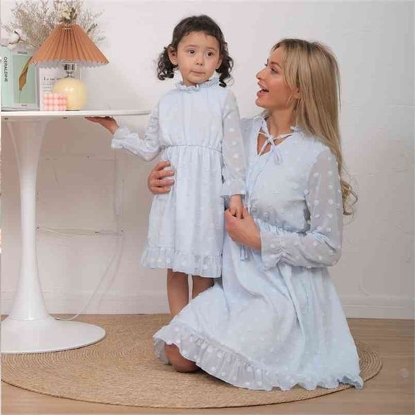 Printemps mère fille robes mode famille Macthing tenues maman et moi vêtements à manches longues maman bébé femmes filles robe 210724