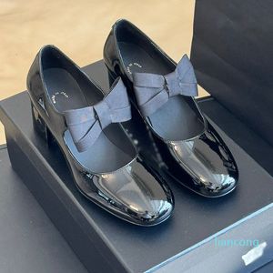 Spring New Bow Mary Jane beroemde vrouwen Designer Formele schoenen Classic Cowhide Sole High Heels
