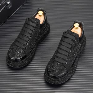 Leer nieuwe mode luxe ontwerper heren glitter strass schoenen schoenen loafers causale flats mocassins lopen uit kantoor sneakers