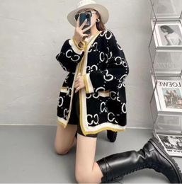 Printemps Nouveau Italie Designer Luxurys Pull Femmes Haut de gamme Classique Loisirs Mohair Laine Mélange Cardigan Tricot Imprimé Sweats Noirs Choix Top1 Haute Qualité