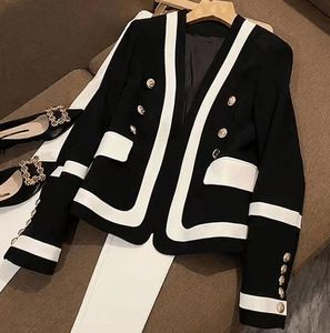 Lente nieuwe damespakken blazers temperament zwart en wit contrasterende kleuren dames klassieke metalen metalen gesp pak Business Office Jacket jas