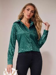 Spring Office Lady Tops à manches longues Leopard Jacquard Blouse Fashion Trop Tops Collar Button Shirt Automne Tops Elegant 19169 240426