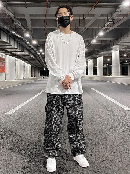 Pantalones vaqueros rectos de Cachemira de primavera para hombre, pantalones vaqueros de gran tamaño con Bandana, pantalones masculinos de hip hop, ropa estampada 2022