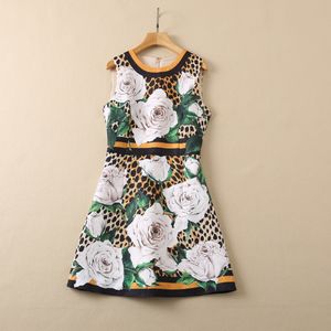 Veerronde ronde nek bisduur luipaard rozenjurk multicolor bloemenprint mouwloze korte casual jurken S2O080114
