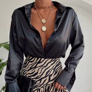 Spring Satin Shirt Femmes Bouton lâche Blouse chemise Madades Imitation Imitation Silk Manche longue à manches pour femmes 240517