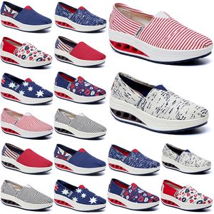 Printemps été frontière Tourisme de plein air Printemps en plein air Chaussures pour femmes Étudiant GAI Chaussures en toile Chaussures en tissu Chaussures paresseuses Minimaliste polyvalent Shake Shoes 36-40 86