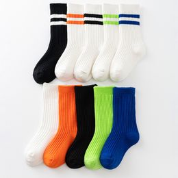 Chaussettes en coton bonbon pour enfants, chaussettes arc-en-ciel de couleur unie pour garçons et jeunes, printemps/été