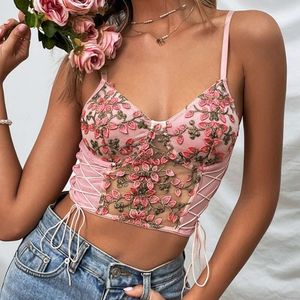 Lente/zomer Nieuwe Hot Selling Instagram Style Lace Embroidery Sweet and Spicy Sexy Strap Tank Top F43024