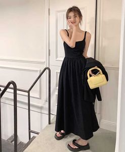 Printemps été nouvelle robe de couture femmes licou robe élégante petite robe noire décontracté plage robe de soirée
