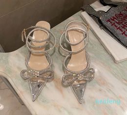 Printemps/été nouvelles chaussures pour femmes mode nœud pointu strass chaussures à talons hauts sangle stiletto français.