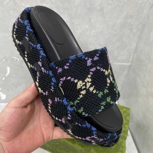 Lente Dikke 2024 Zool Een Lijn Slippers Paar Schoenen Modieuze Biscuit Schoenen G Familie Strand Schoenen Oude Bloem Cool Slippers voor Vrouwen