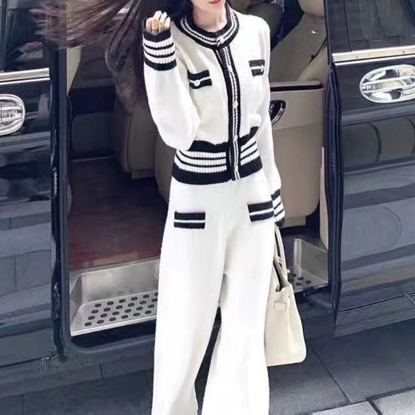 Spring Tracksuit Sweat Cost Casual Piece Set Femmes Pullover Pulllater + Pantalon à jambes larges pantalon Deux tenues 210514