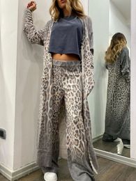 Printemps femmes à manches longues Style décontracté Polyester matériel 2024 mode motif léopard Cardigan manteau pantalons longs ensemble 240122