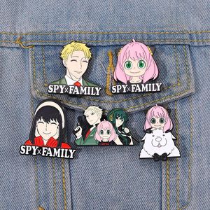 personnages de famille d'espionnage broche mignons films anime jeux épingles en émail dur collectionne la broche de bande dessin