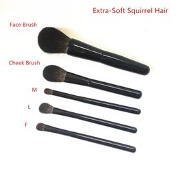 Sq Face Brush Cheeck LMF oogschaduwborstels ExtraSoft Squirrel Hair Powder Blush Oogschaduw Make -up Blender Applicator 240403