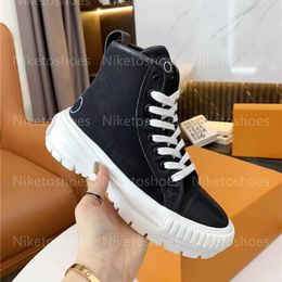 Squad Sneaker Boot Women High Top Circle Shoes Monogrammen Denim Marineblauw Pink Zwart Katoen Canvas Boombox verhoogde rubber buitenzool Platf