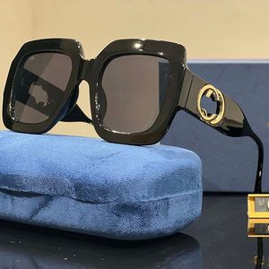 Cuadrado Marco completo también Gafas Diseñador Gafas de sol para hombres y mujeres Gafas de sol de marca de lujo Caja de marca Temperamento Diseño de playa junto al mar Estilo casual elegante