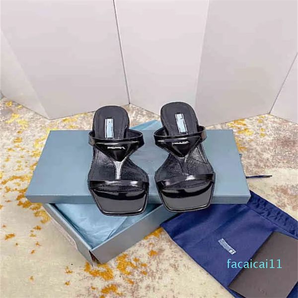 Sandales de chat à tête carrée pour femmes été nouvelles sandales confortables à talon fin avec ceinture unilatérale confortable