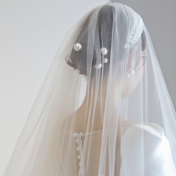 Encolure carrée Une ligne robes de mariée pour les femmes minimaliste simple satin style coréen manches longues robes de mariée longue train mariée R180H