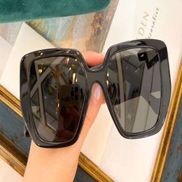 Lunettes de soleil surdimensionnées carrées 0956 Black Grey Lens Sonnenbrille Eyewear Accessoires Hommes Fashion Sun Glasses avec Box 3070