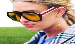 Lunettes de soleil surdimensionnées carrées Femmes hommes Fashion Sun Glassements Lady Brand Designer Vintage Blk Yellow Shades Gafas OCULOS UV4005207957