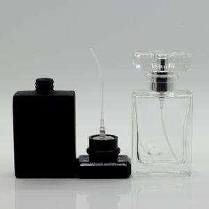 Le parfum en verre carré rechargeable met en bouteille le récipient vide noir clair de cosmétiques de 50ml