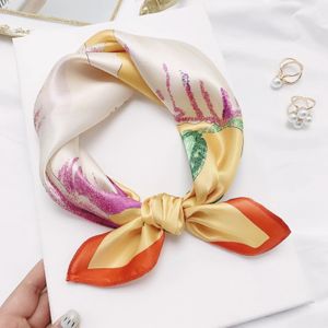 Neckerchief de soie carrée 53x53cm Hangzhou Kerchief enveloppe pour les dames imprimées bandana hijabs 100% réel couche écharpe 240429