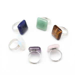 Vierkante Crystal Quartz Healing Chakra Opening Ring Roze Paars Natuursteen Ringen Kallaite voor Vrouwen Mannen