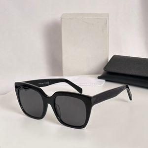 Lunettes de soleil carrées 40198 noir/gris foncé femmes nuances Sonnenbrille nuances lunettes de soleil Gafas de sol UV400 lunettes avec boîte