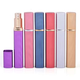 Perfume de tube carré Verre en verre 12 ml bouteille de pulvérisation Voyage portable portables vides bouteilles cosmétiques 7 couleurs s