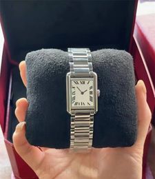 Relojes cuadrados Diseñador Mujer Reloj Tanque de alta calidad Correa de plata chapada en cuarzo Simplemente Orologi Fiesta de negocios Reloj clásico de moda perfecto para hombres xb09 C23