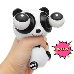 Knijp Panda Cadeau Explosieve Squishy met uitpuilende ogen Dier Zintuiglijk Interessant Panda-speelgoed voor kinderen en volwassenen om stress te verlichten