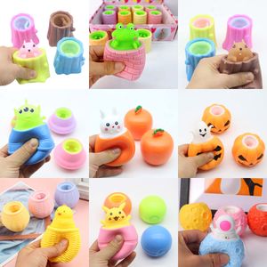 Squeeze Squirrel Cup Toys Descompresión Sensorial Squishes Juguete Alivio del estrés Tricky Funny para niños adultos