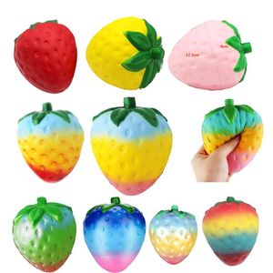 Squishy speelgoed Aangepaste Kawaii Fruitvorm voor PU Sponge Stress Relief Strawberry Slow Rising Squishy Ball