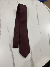 SS Designer Hommes Cravates En Soie Kinny Slim Narrow Polka Lettre En Pointillé Jacquard Cravates Tissées À La Main Dans De Nombreux Styles avec boîte