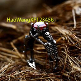 SS8-907R Staal Soldaat Gothic Schedel Ruby Zwarte Zirkoon Ring Vintage Mode Punk Hip Hop Rvs Skeleton Stone Ring