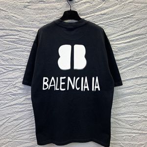 Diseñador Mens Tees THOCHA Mujeres personalizadas Fashion Teñido con una letra de graffiti de textura cómoda y suave en el cofre, camisas de ajuste suelto S-2xl