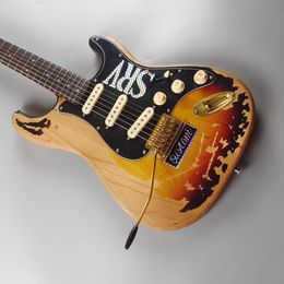 St Electric Guitar Custom Shop Ltd MasterBuilt Srv Stevie Ray Vaughan Heavy Relic St Tribute Guitarra Eléctrica Alder Cuerpo Vintage Sunburst Tremolo Bridge