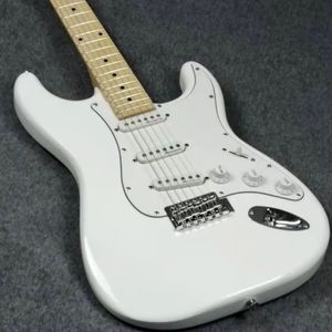 Guitarra ST cuerpo sólido Color blanco diapasón de arce Guitarra de alta calidad envío gratis Guitarra eléctrica