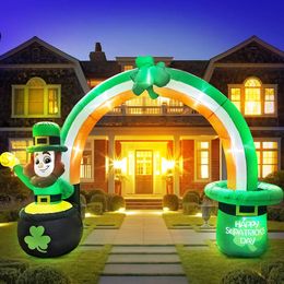 Decoración inflable del día de San Patricio para el hogar al aire libre lindo arco decoración de monedas de oro patio jardín fiesta accesorio verde con luz LED 240116