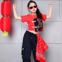 Escenario desgaste 2023 niñas trajes de baile de jazz estilo chino tops rojos pantalones de carga calle salón de baile ropa de hip hop DQS9439