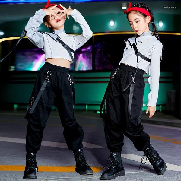 Stage Wear 2024 Costumes de performance de danse Hip Hop pour enfants Blanc à manches longues Crop Tops Cargo Pantalon Costume Filles Jazz DQS15642